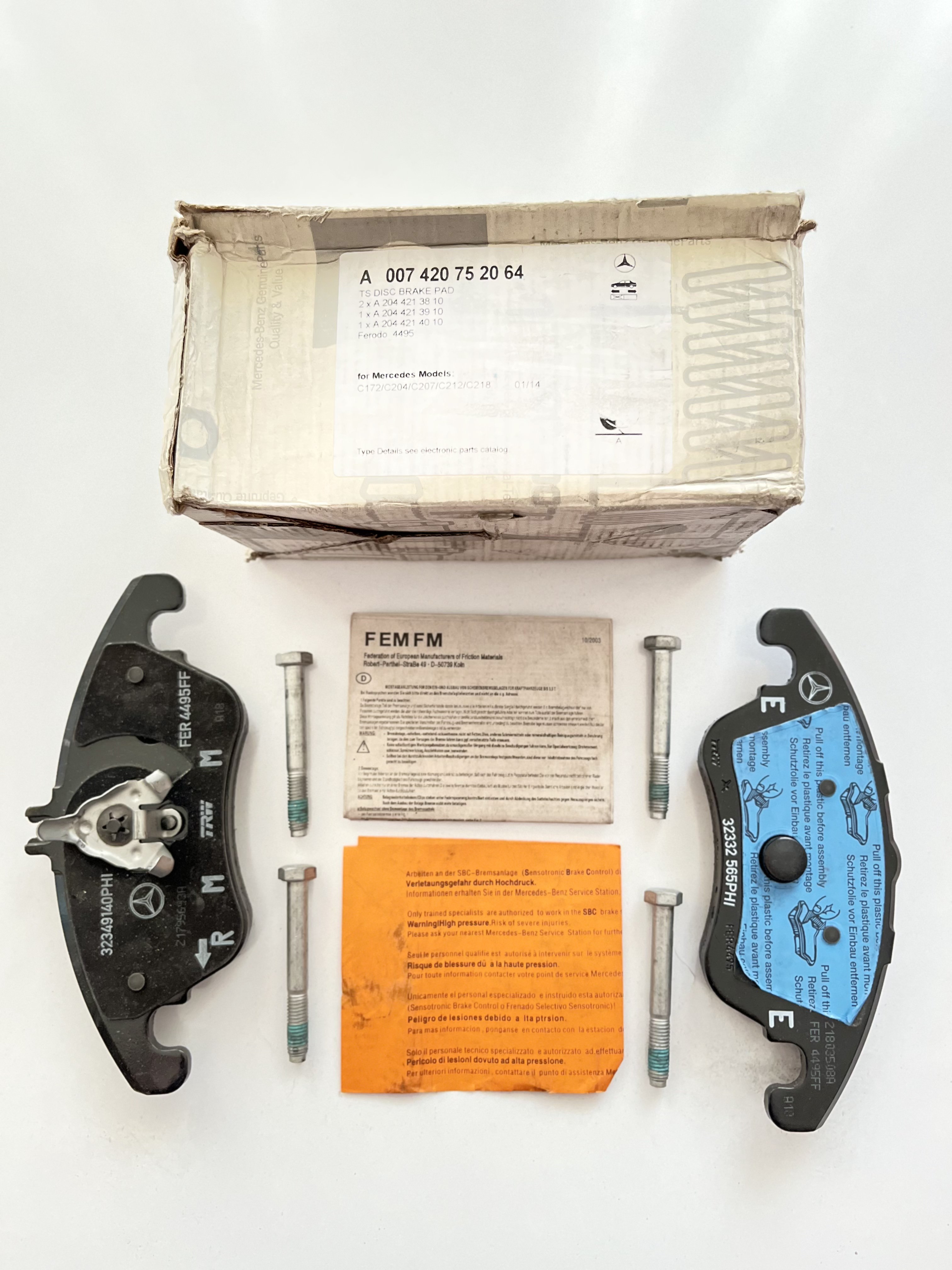 لنت ترمز اورجینال مرسدس بنز  Mercedes Part Number : 0074207520 - E Class W 212 2009-2016 - E250