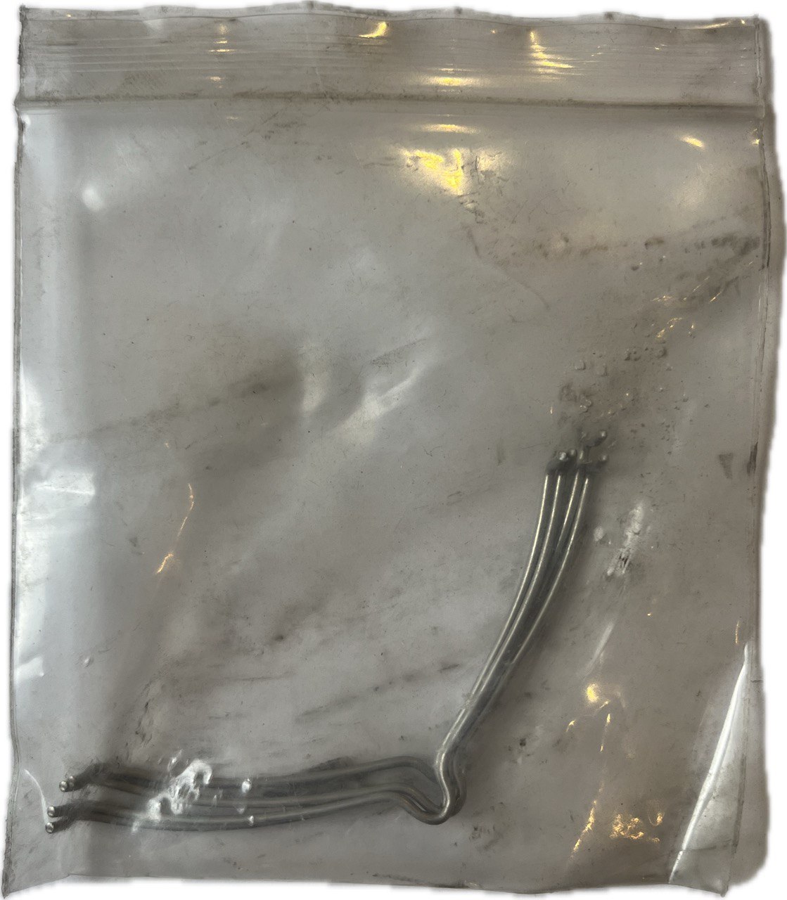 لنت ترمز اصلی جلو تویوتا کمری 2025-2007 جنیون پارتز سفارش آمریکا - Genuine Parts - پارت نامبر : 07010-04465